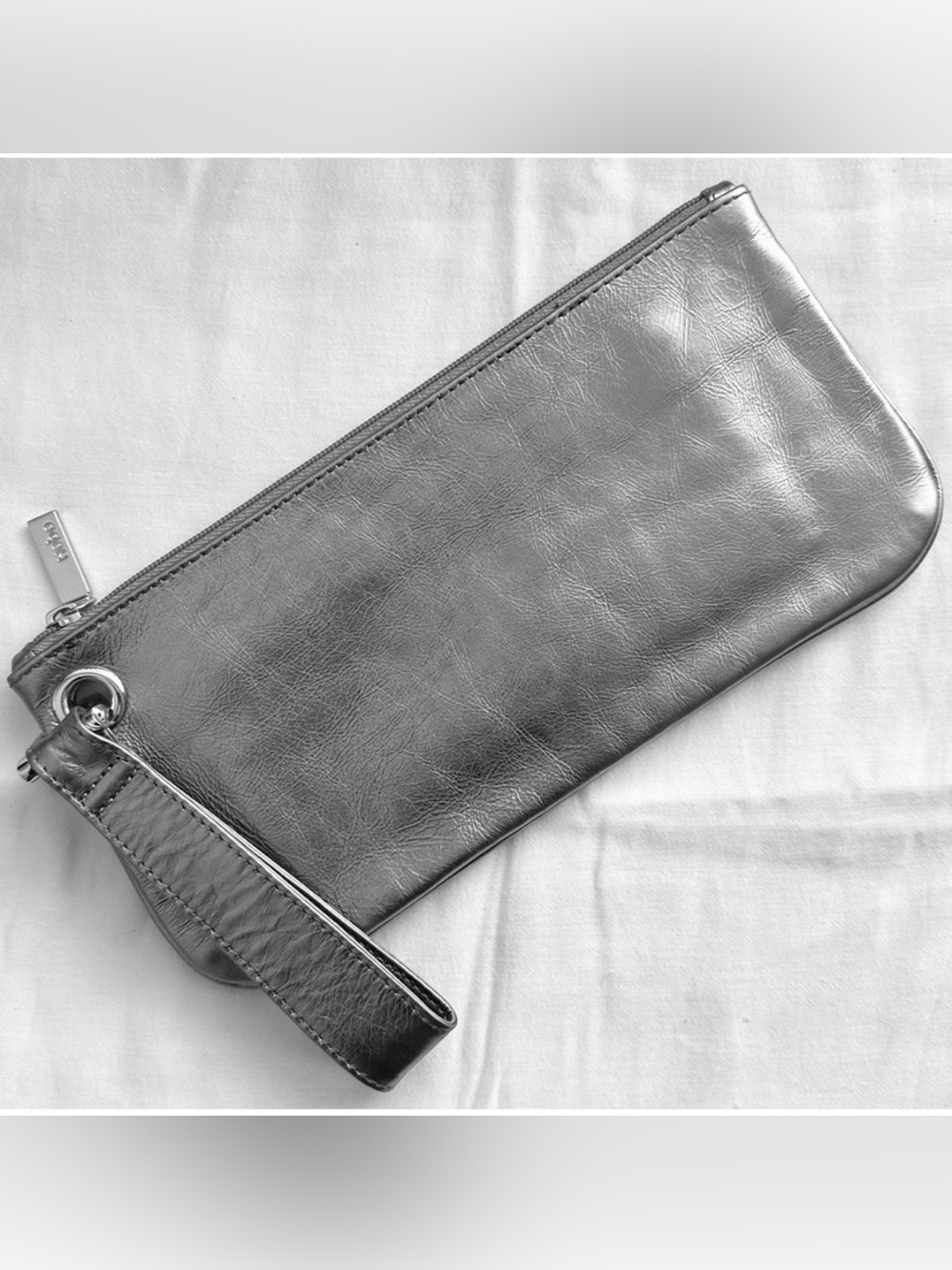 HOBO Metallic Gray Wristlet Detail